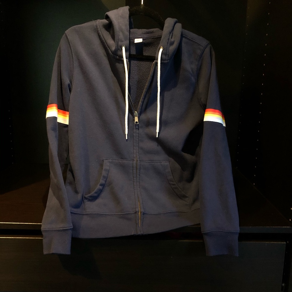 Zip up jacket with 70’s vibe striped bands